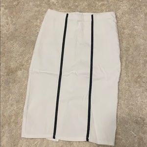 White pencil mini skirt